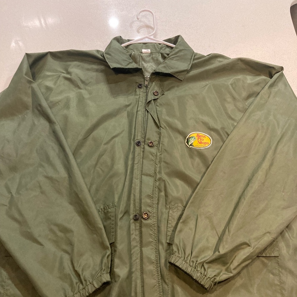 Bass pro shop windbreaker